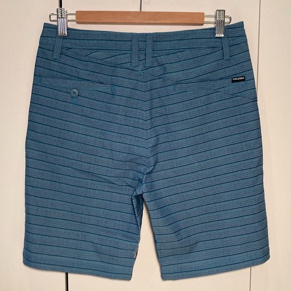Volcom frickin surf & Turf shorts 30 teal stripes - Picture 2 of 16